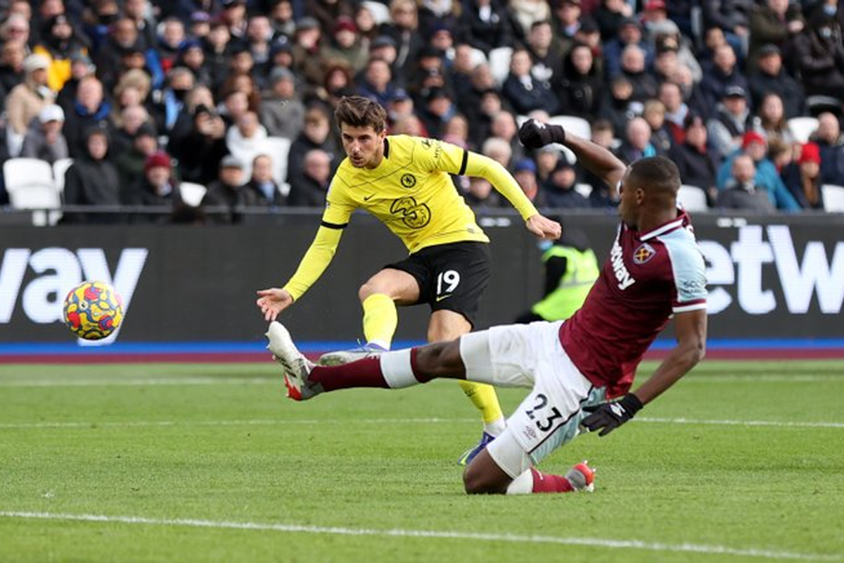 चेल्सी वेस्ट हामसँग पराजित