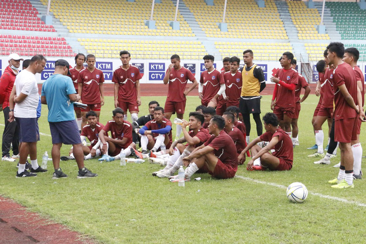 राष्ट्रिय फुटबल यू-२३ टिमबाट १० खेलाडी बाहिरिए