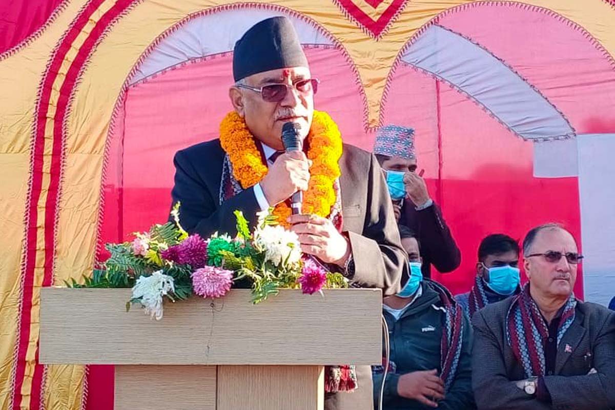प्रचण्डले नारायणी किनारमा गरे पैदलमार्गको शिलान्यास