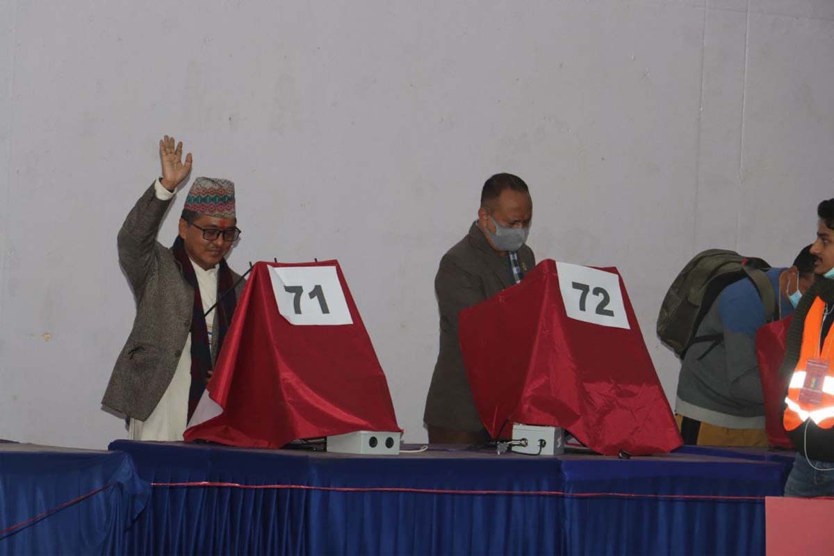 राप्रपा महाधिवेशन : मतदान प्रक्रिया सुरु