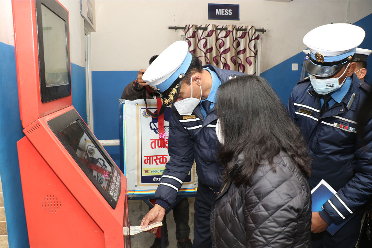 मेसिनबाट ट्राफिक जरिवाना तिर्ने व्यवस्था थप सात ठाउँमा