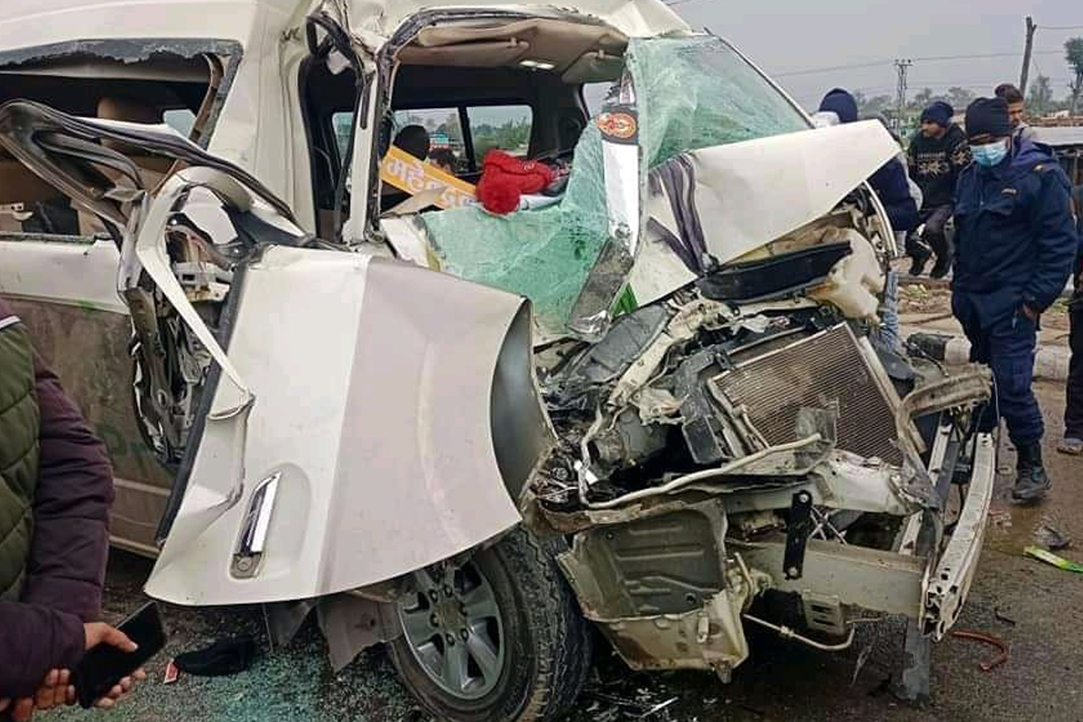 कैलालीमा हायस दुर्घटना हुँदा १६ जना घाइते
