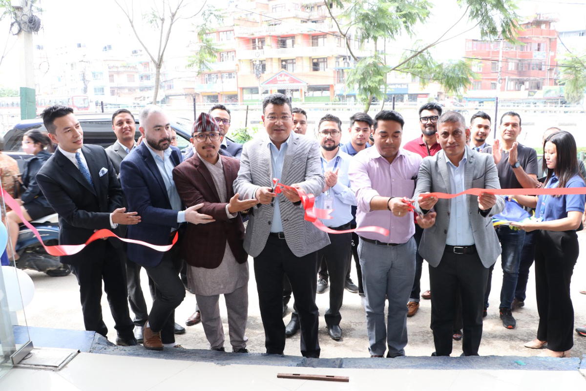 टाटा मोटर्सको कार शोरुम ललितपुरको सातदोबाटोमा