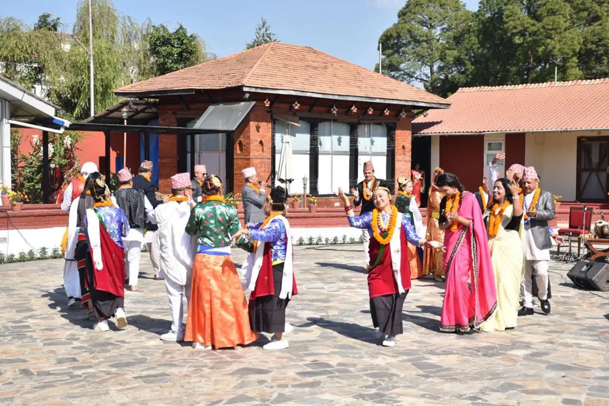 देउसी भैलीको मौलिकपन जोगाउनै मुस्किल
