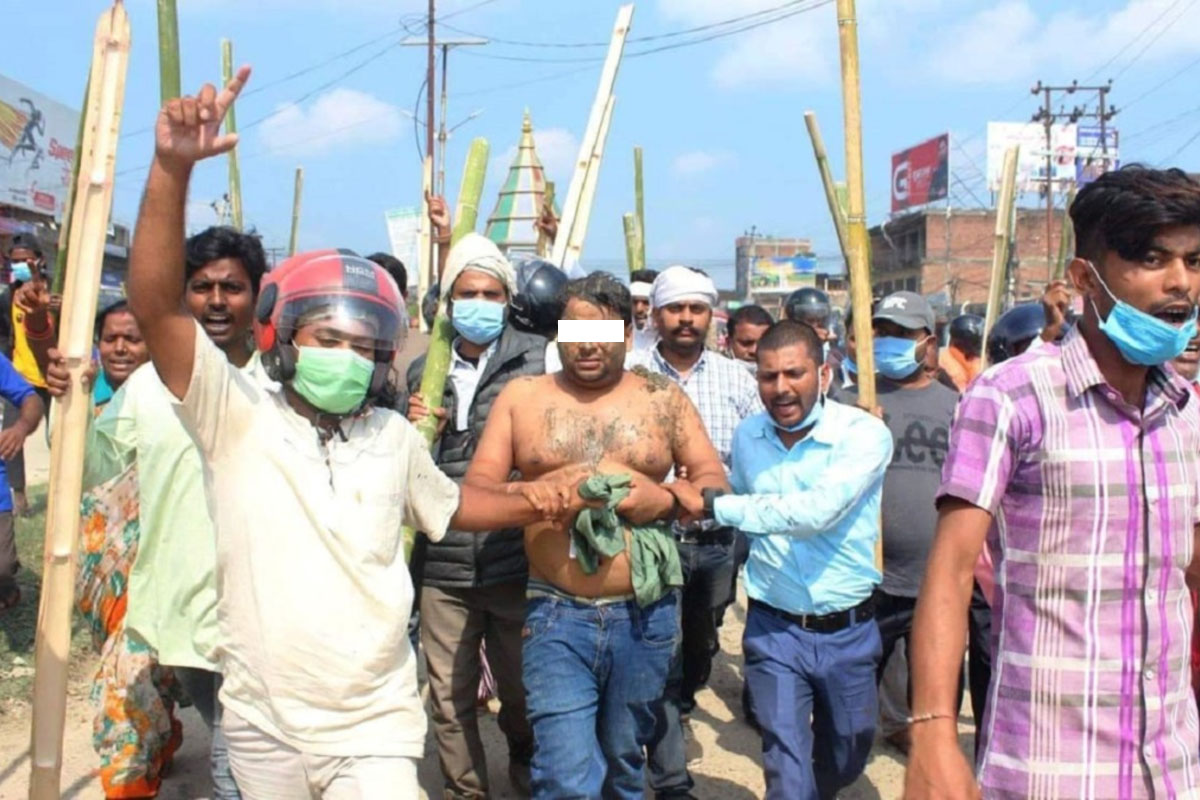 अराजक बन्दै सीके राउतको दल, खानेपानीका हाकिमलाई अर्धनग्न पारेर नगर घुमाइयो