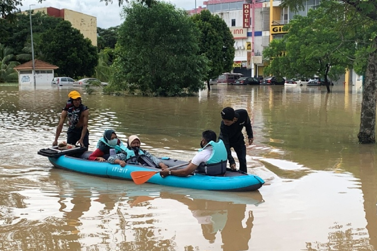 मलेसियाको बाढीमा मृत्यु हुनेको संख्या ४६ पुग्यो