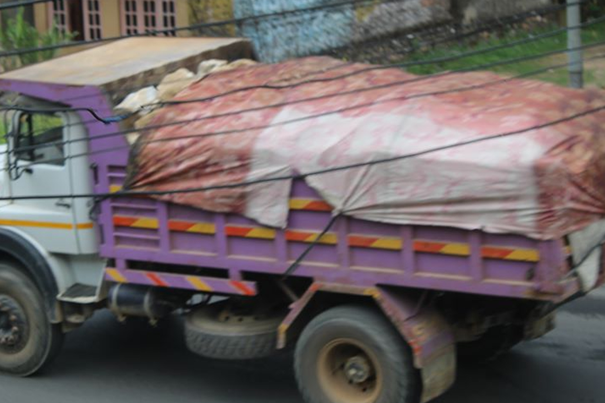 ओभरलोड बोक्ने ९७ टिप्पर कारबाहीमा