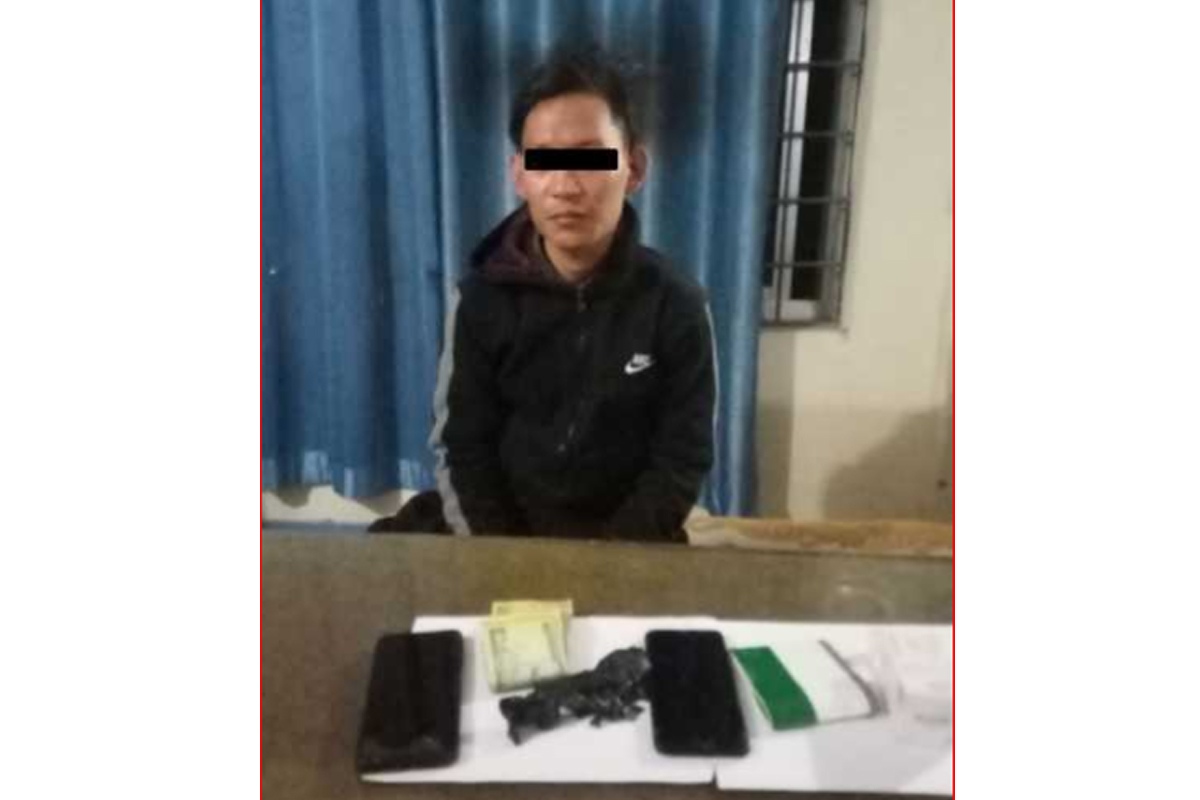 ब्राउन सुगरसहित एक युवक पक्राउ
