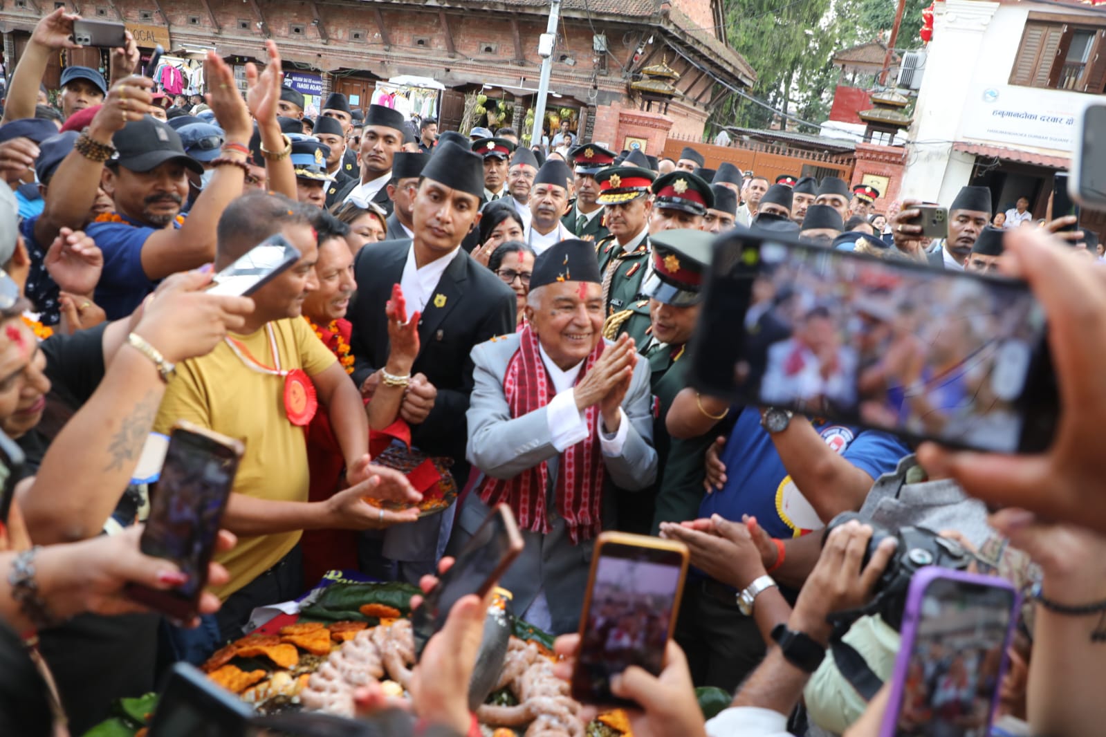 राष्ट्रपतिद्वारा इन्द्र जात्रा अवलोकन (तस्बिरहरु)