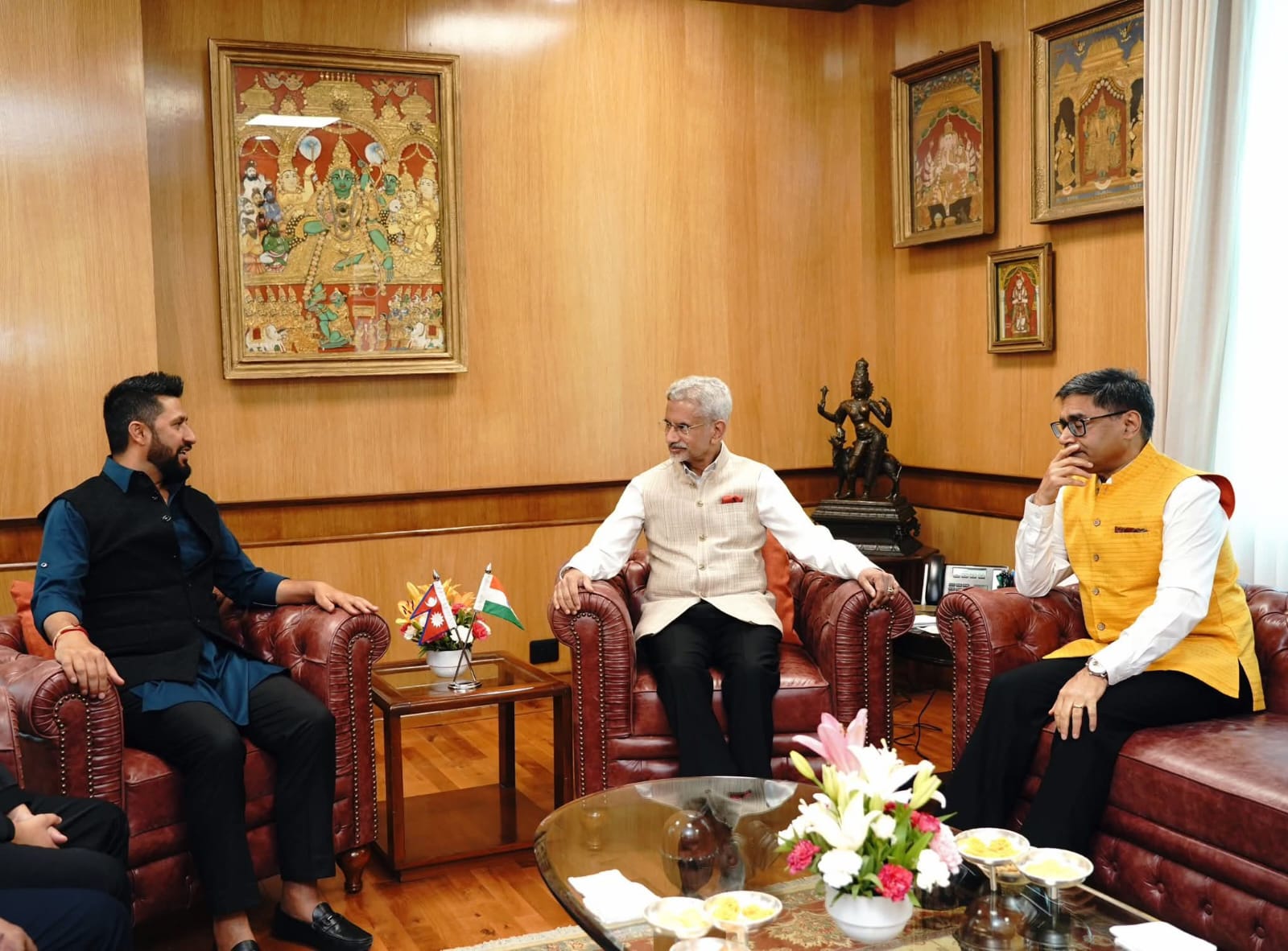 रविले गरे भारतीय विदेशमन्त्रीसँग शिष्टाचार भेटवार्ता