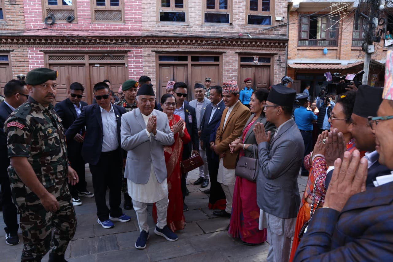 राष्ट्रपति पौडेलद्वारा नवदुर्गा भवानीको पूजाअर्चना 
