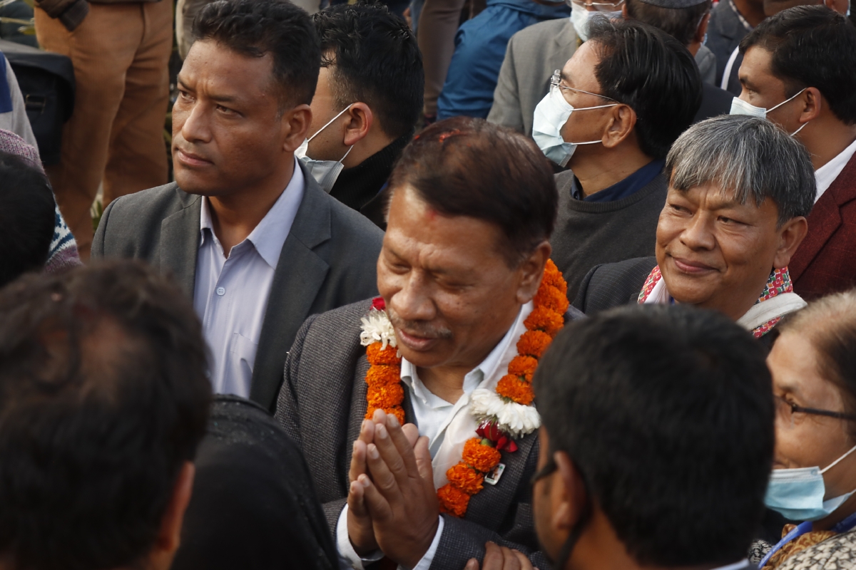 पार्टीलाई विधिसम्मत ढंगले चलाउन मेरो उम्मेदवारी : प्रकाशमान सिंह