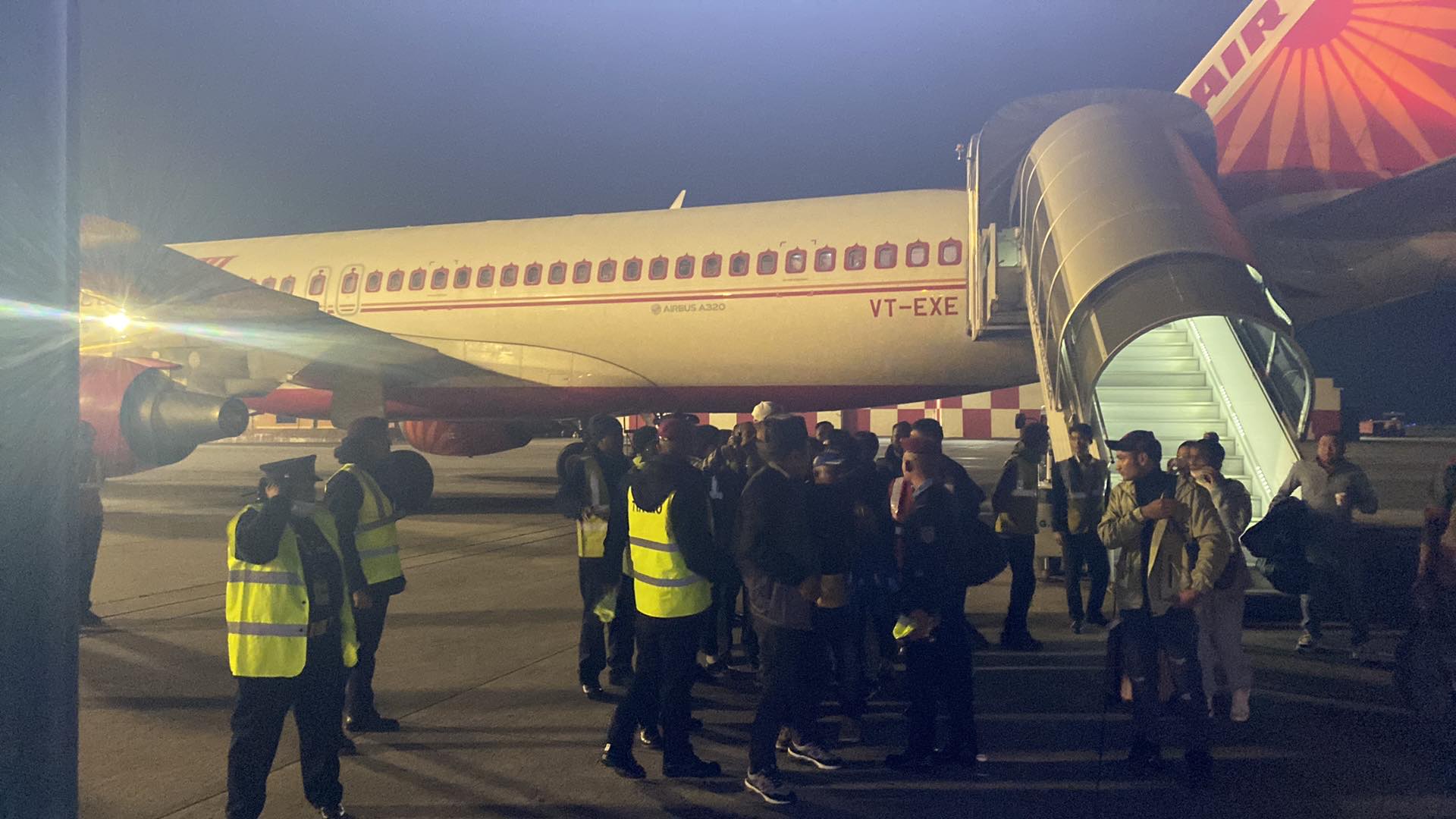 दिल्ली उडेको विमान आधा घण्टामा काठमाडौं नै फर्कियो