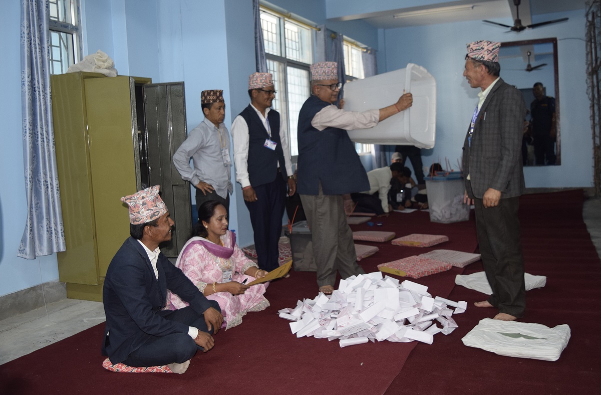 बझाङमा कांग्रेसका उम्मेदवारको अग्रता कायमै, एमाले २५३ मतले पछि