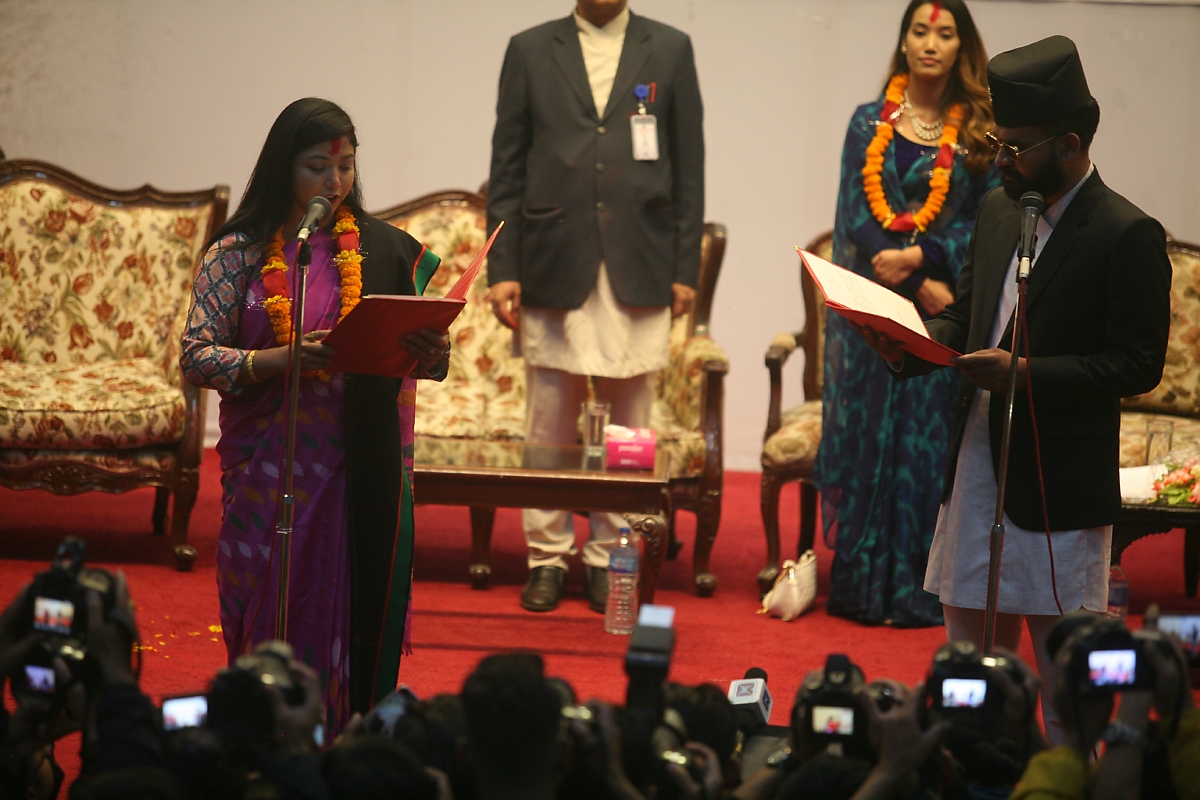 शपथग्रहण समारोहमा माला लगाएनन् बालेनले