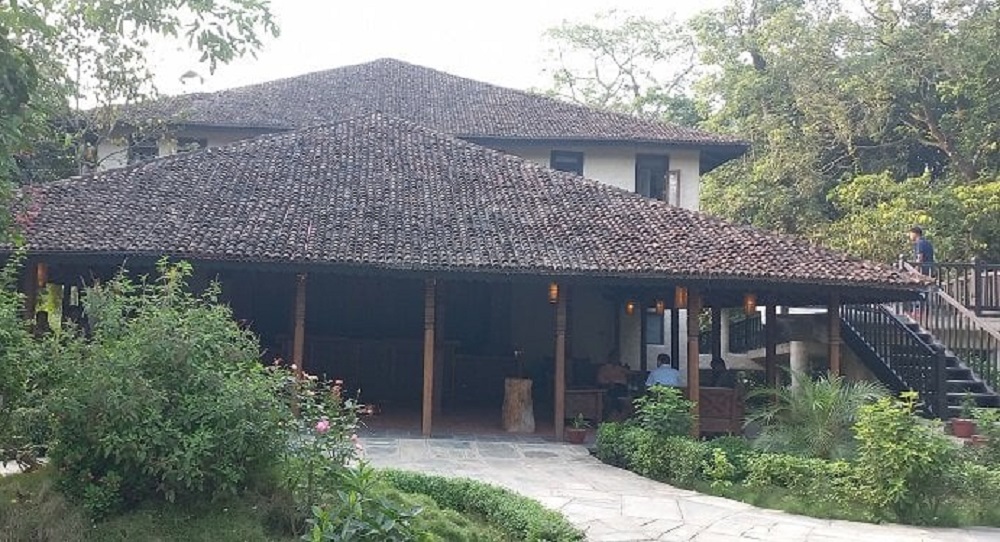 सौराहामा खुल्यो वनबास रिसोर्ट, निकुञ्जभित्रकै झल्को