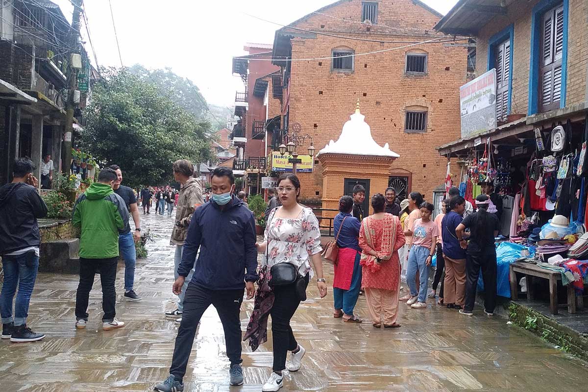 बन्दीपुरमा बढे पर्यटक, व्यवसायी उत्साहित