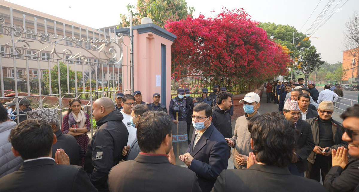 बार अध्यक्षमा रमण श्रेष्ठभन्दा विजय मिश्र हजार मतले अघि