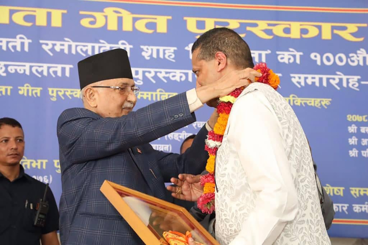 वसन्त चौधरीलाई छिन्नलता गीत पुरस्कार