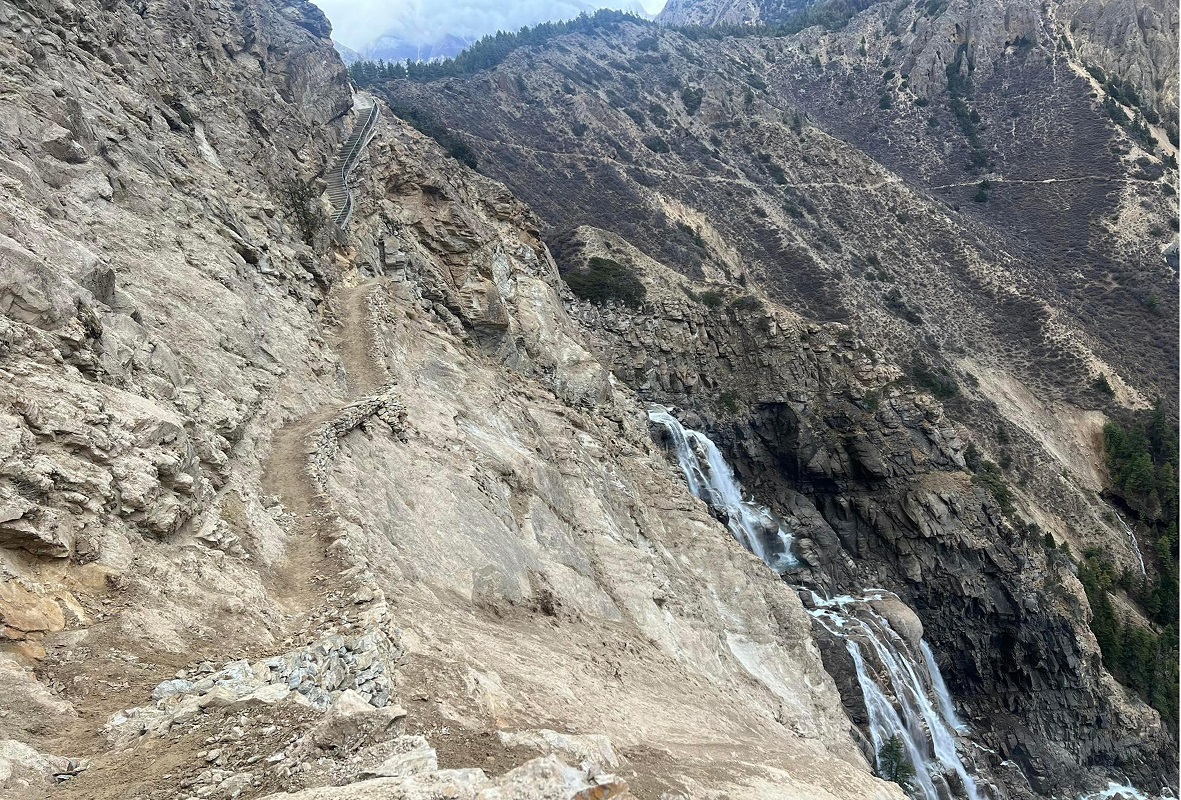 उपल्लो डोल्पामा २० लाखको घोरेटो बाटो