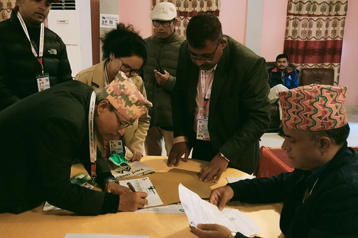 प्रतिनिधिले नपत्याए मलाई कमिटी बाहिर बस्न आपत्ति छैन : भीम रावल