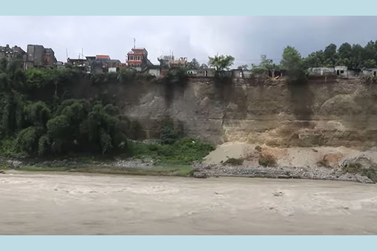 भिमादमा ४१ घरपरिवारलाई पहिरोको डर
