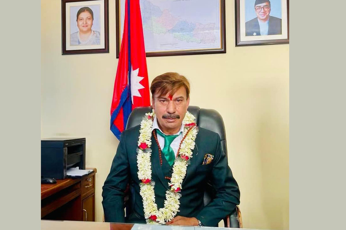 भुवन केसीविरुद्ध सर्वोच्चमा मुद्दा