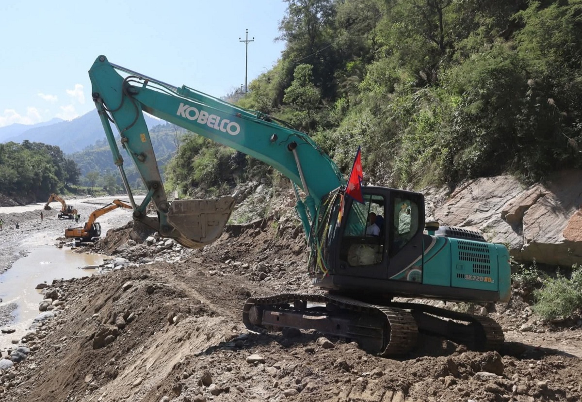 बिपी राजमार्गमा पूर्ण रूपमा यातायात सञ्चालन