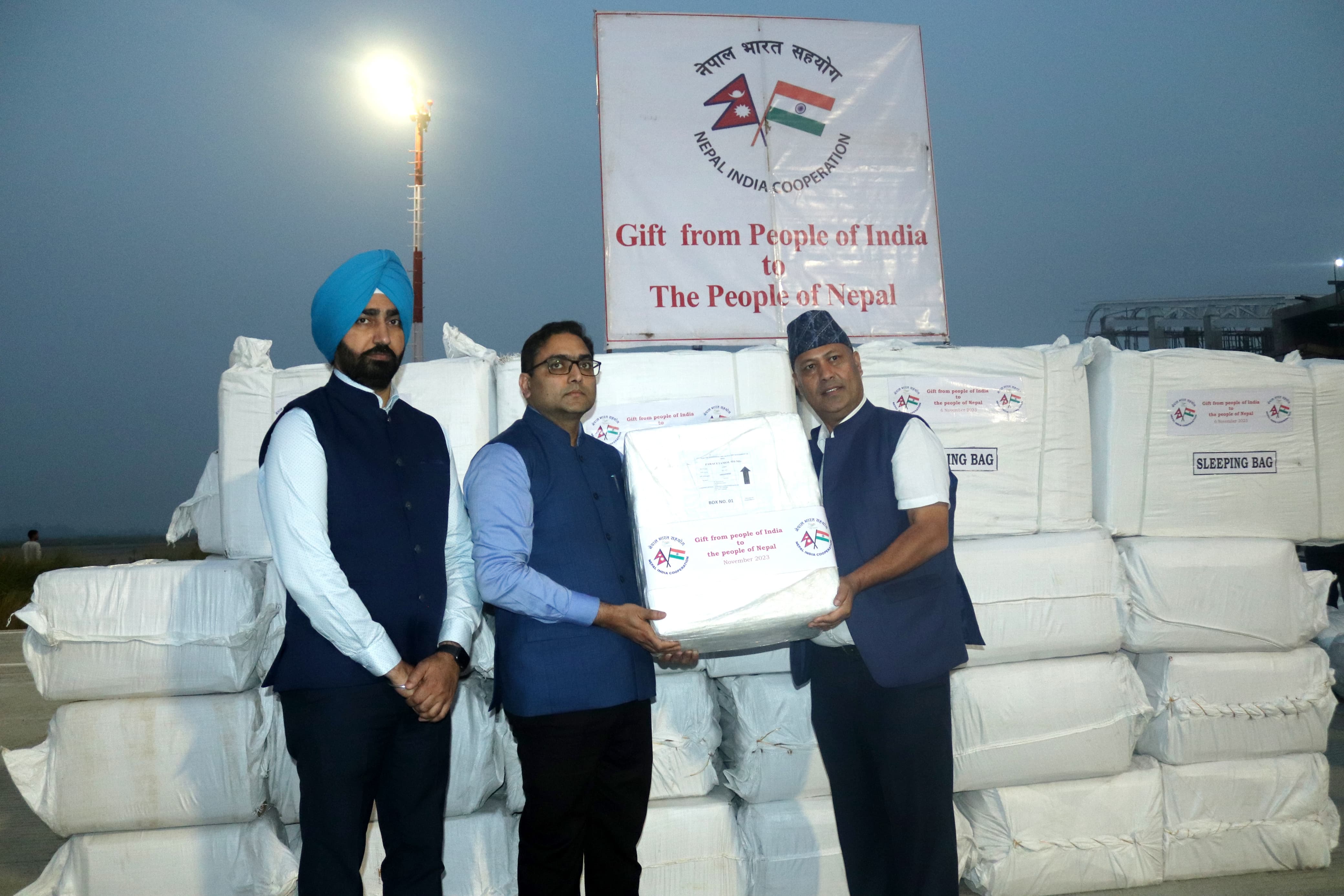 भारतबाट आइपुग्यो राहत सामग्रीको तेस्रो खेप