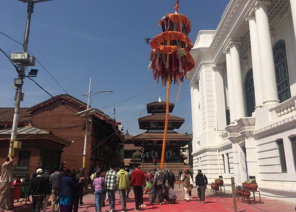 सुरु भयो होली