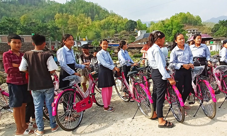 स्कुल पुग्न दुई घण्टा हिँड्नु पर्दैन अब