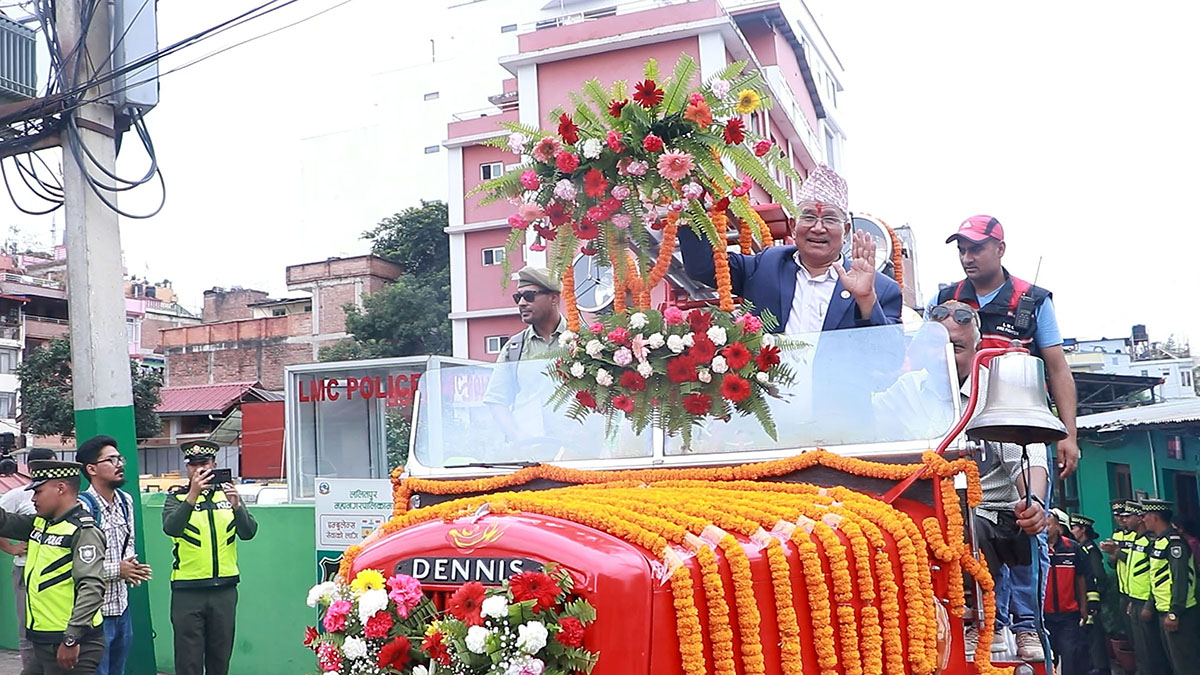 १०६ वर्ष पुरानो दमकल सडकमा निस्किएपछि...