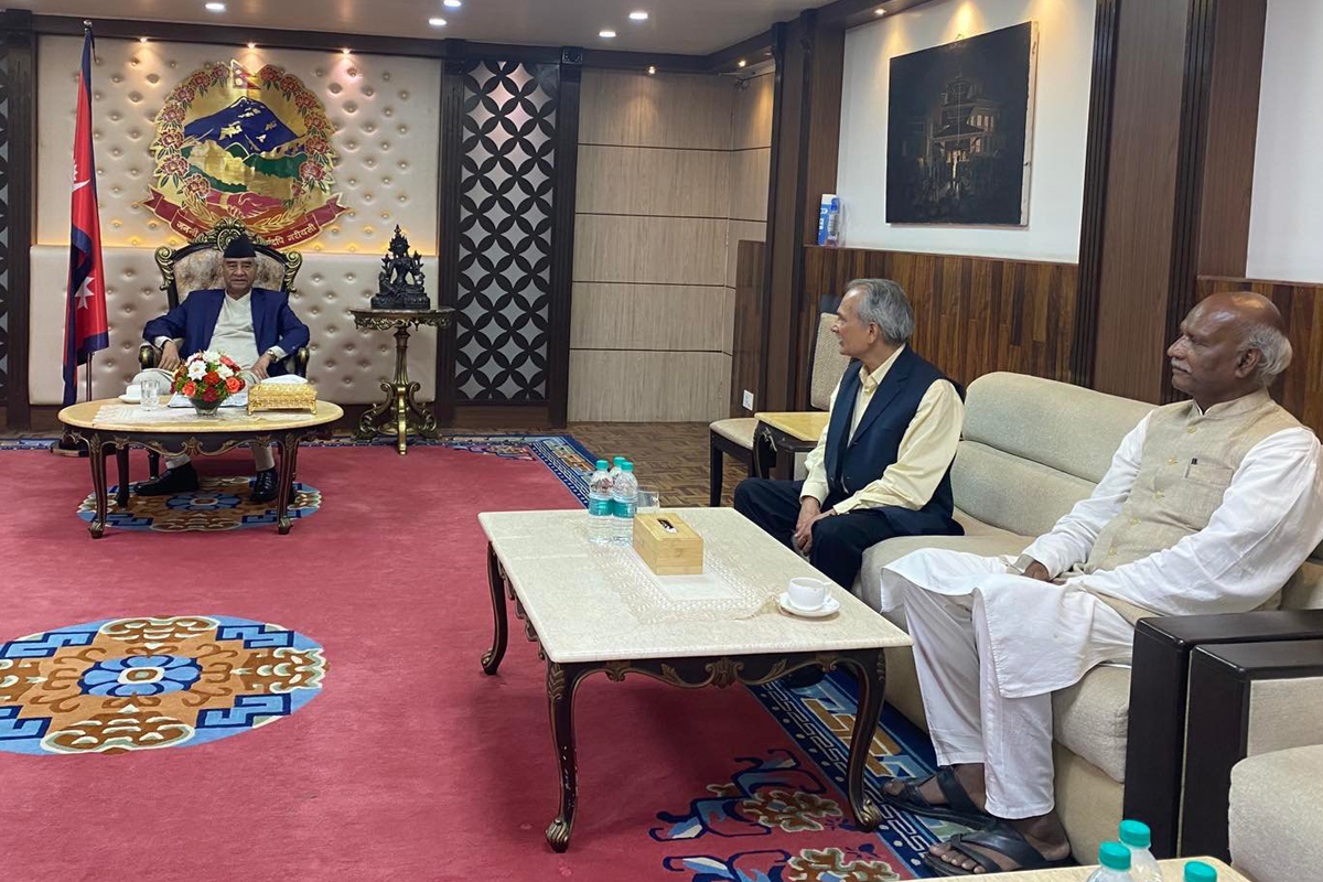 गठबन्धनमा सामेल गराउन बाबुरामको आग्रहपछि देउवाले भने - अन्य दलसँग सल्लाह गर्छु