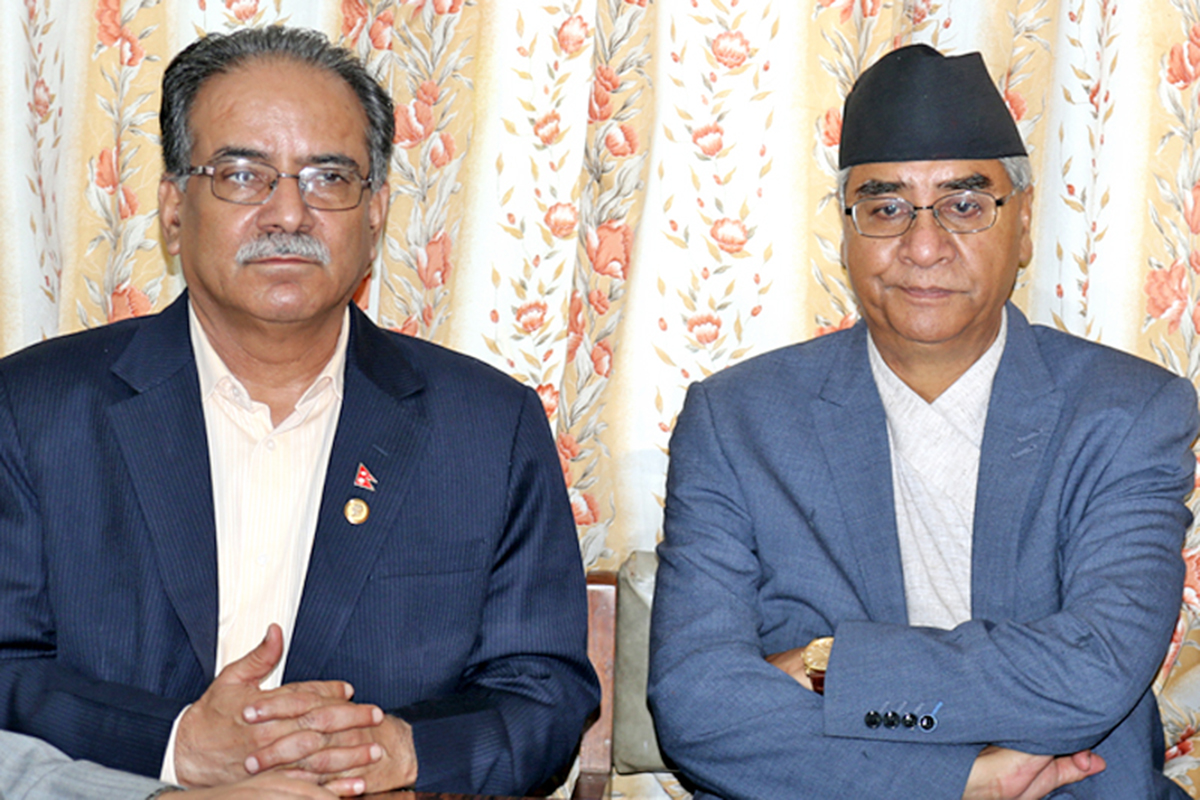 गठबन्धन बैठकअघि देउवा-प्रचण्ड छलफलमा