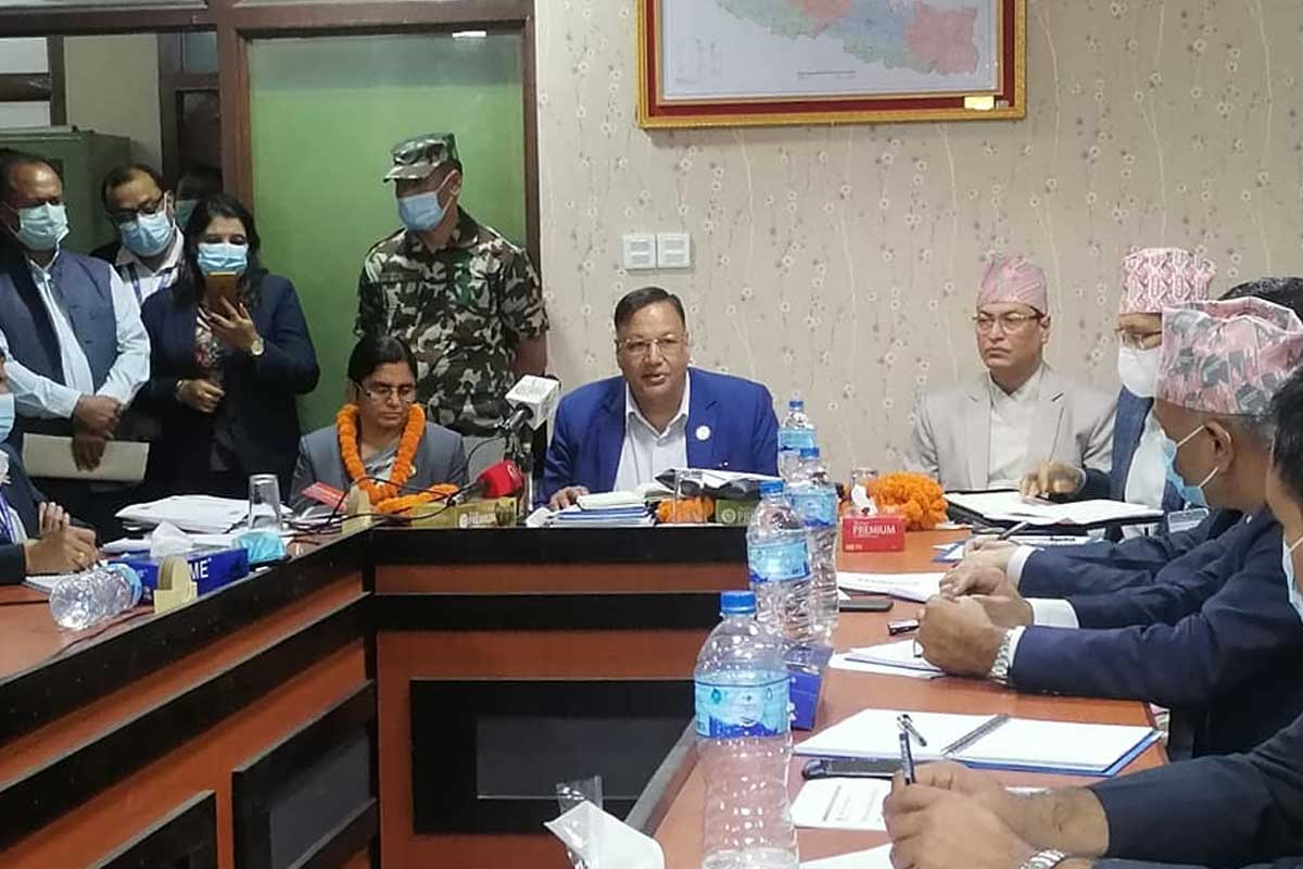 उत्पादनसँग जनशक्तिलाई जोड्न आवश्यक छ : शिक्षामन्त्री पौडेल