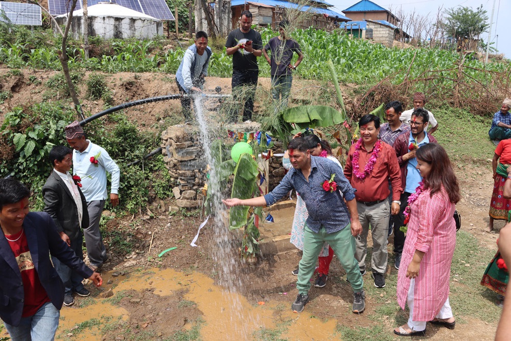 इच्छाकामनाको चेपाङ बस्तीमा हरेक घरमा धारा