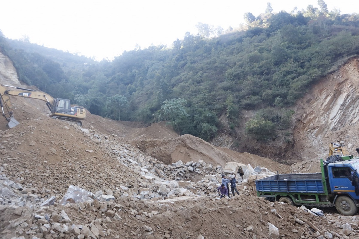 डेढ दशकदेखि बन्द ढुंगाखानी सञ्चालनको माग