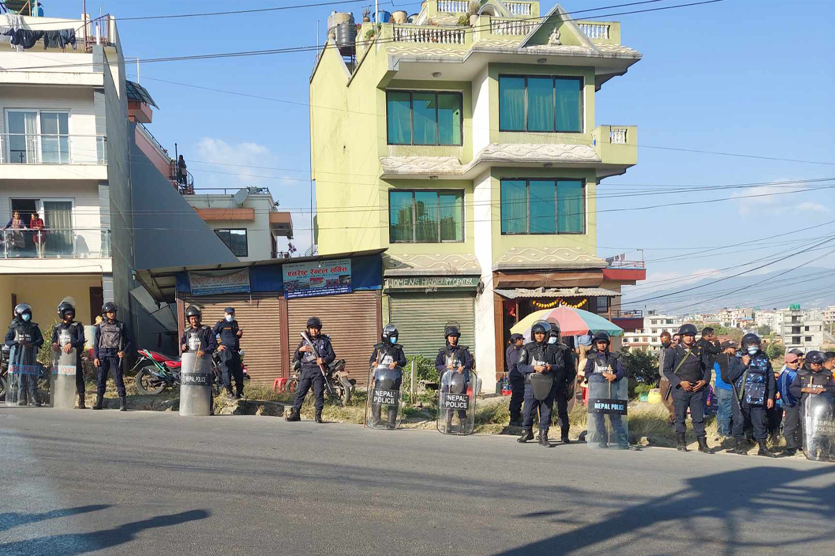 दुर्गा प्रसाईंको घरमा प्रहरी परिचालन, उपत्यकामा सुरक्षा सतर्कता बढ्यो