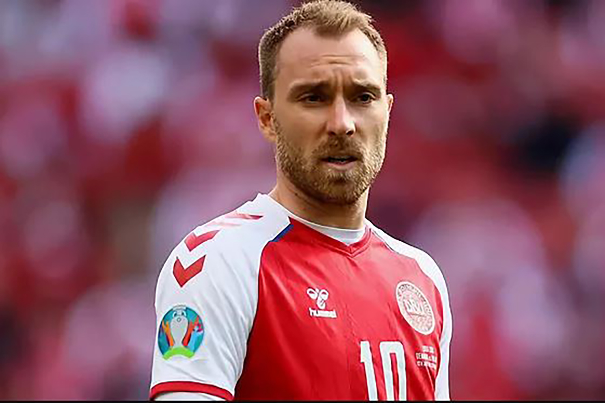 हृदयघात भएपछि मैदानमा ढलेका एरिक्सन फर्किए फुटबलमा, ब्रेन्टफर्डमा अनुबन्धित