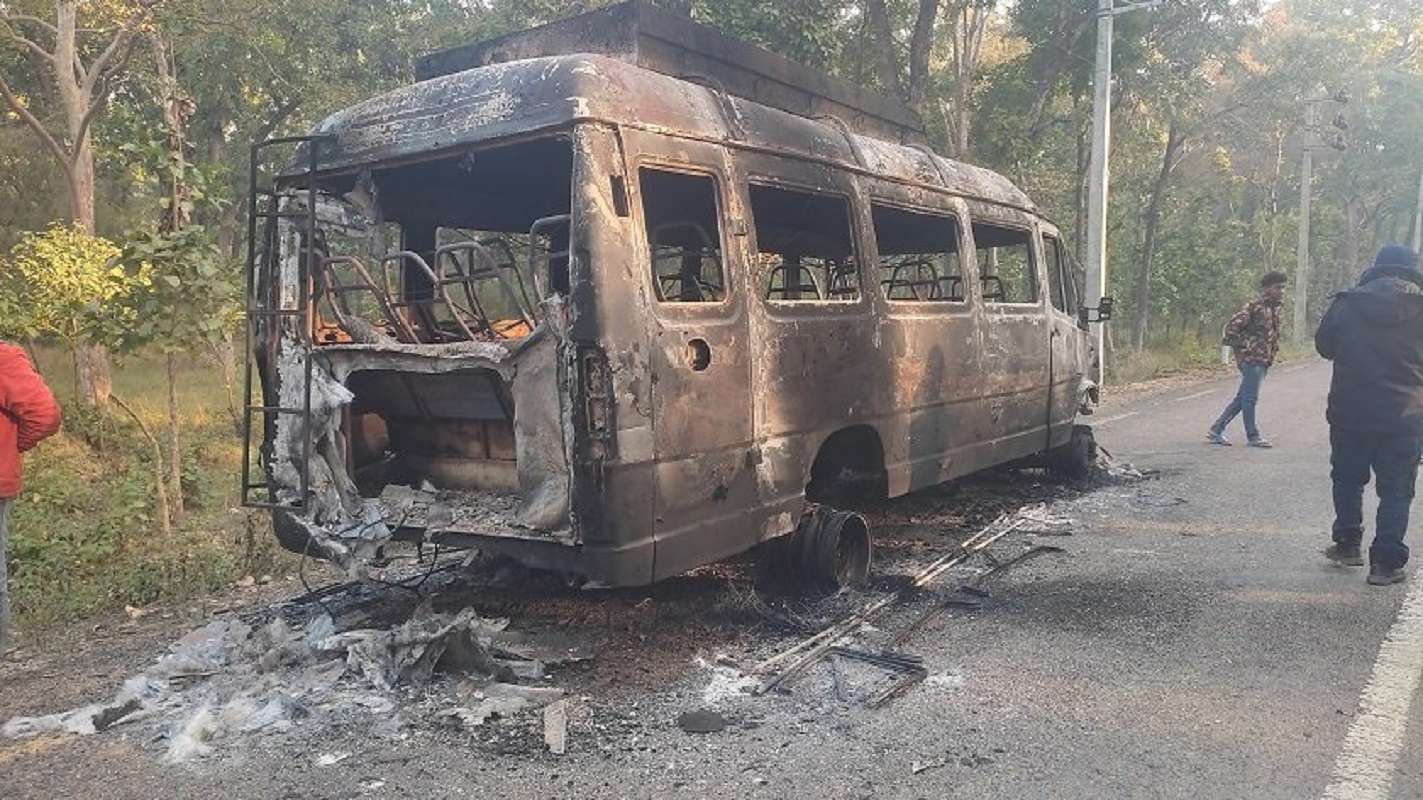 आफ्नै गाडीमा आगो लगाएपछि...