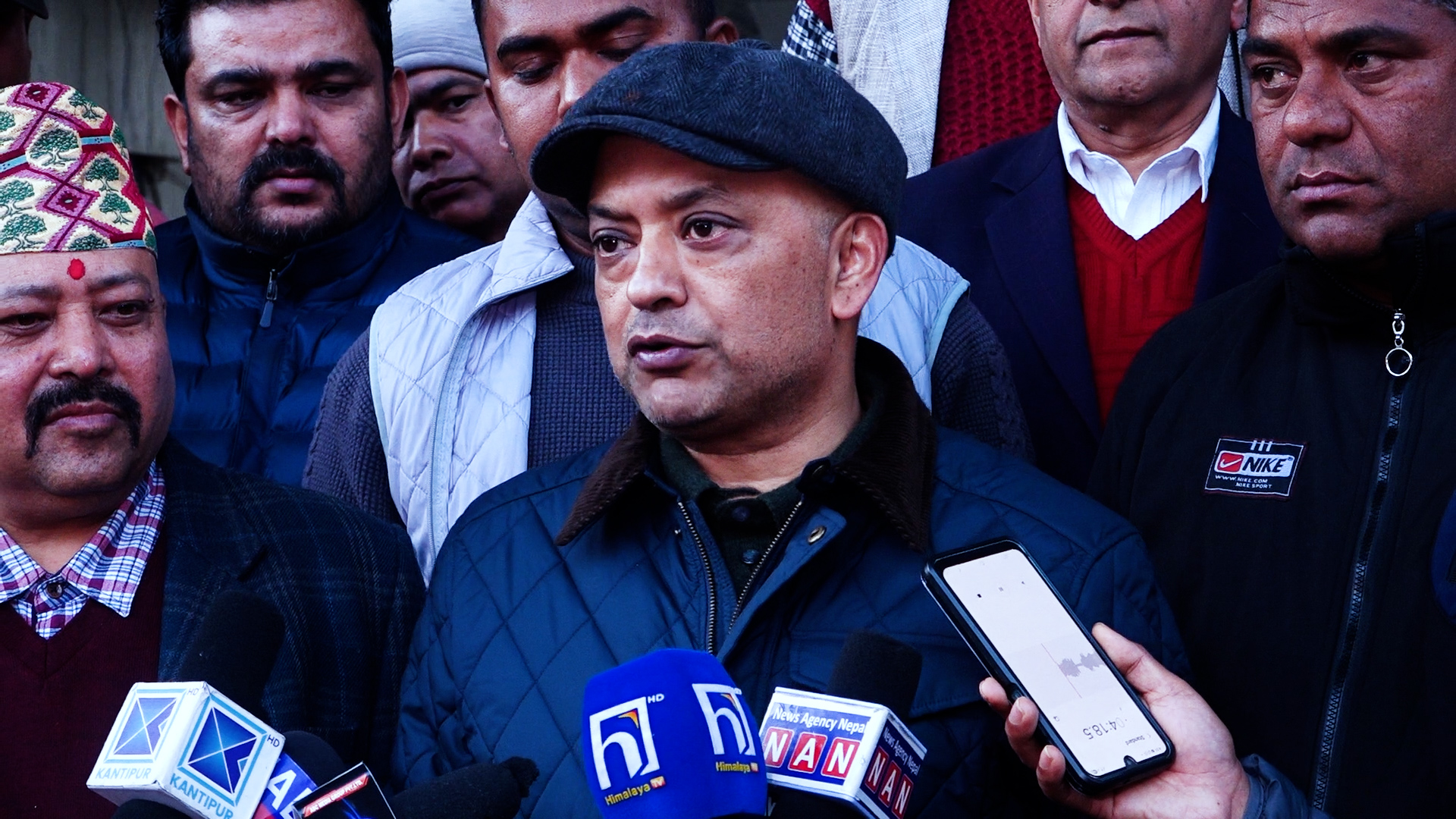 सभापति देउवाले नाम मात्रैको कार्यवाहक दिनुभएको छ : गगन थापा