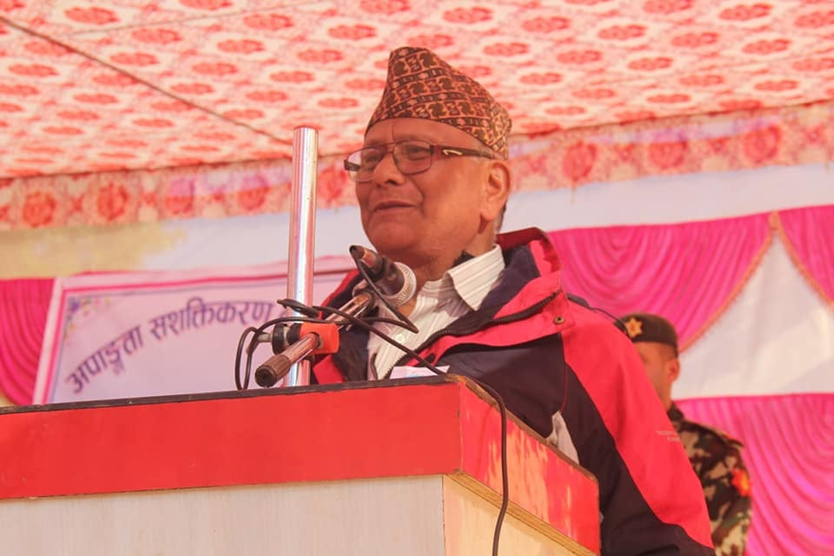 उद्योगमन्त्री गजेन्द्र हमालले गरे राजीनामा घोषणा