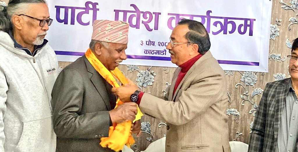 एमालेका पूर्वसांसद गोविन्दविक्रम शाह कमल थापाको पार्टीमा प्रवेश