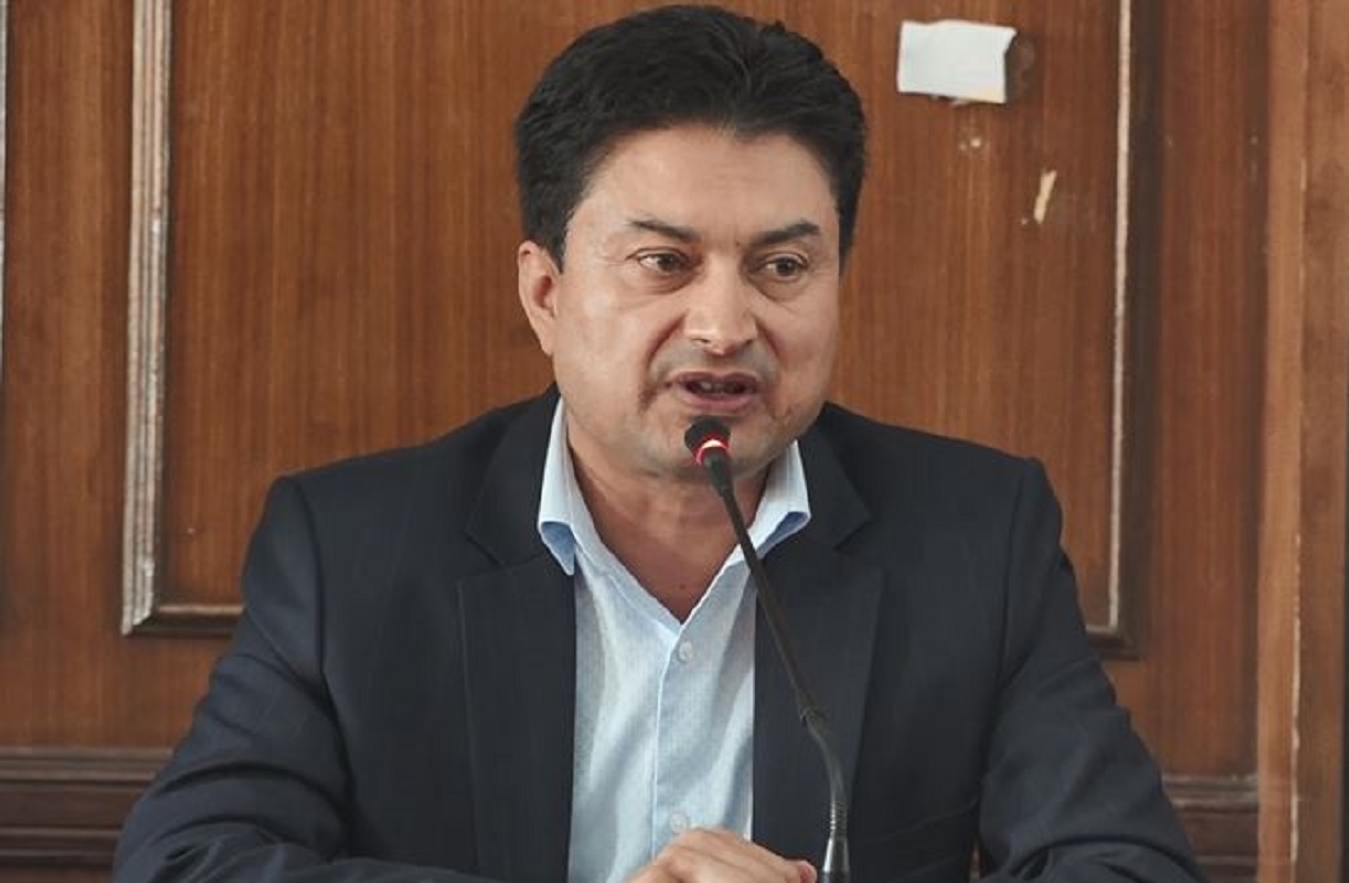 गोकर्ण विष्टको चिन्ता– हाम्रो पुस्ता विकासको गफ गर्दै सकिने भयो