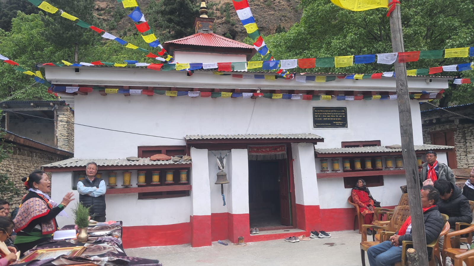 गौचन दम्पतीले २२ लाख खर्चेर गरे पाँच सय वर्ष पुरानो गुम्बा जीर्णोद्धार