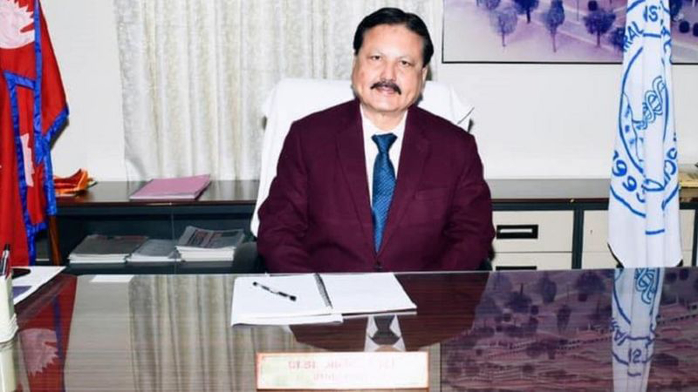 प्राध्यापक नभई ‘प्राध्यापक’ लेख्दै आएका बीपी प्रतिष्ठानका उपकुलपति डा. गिरीमाथि कस्तो होला कारबाही?