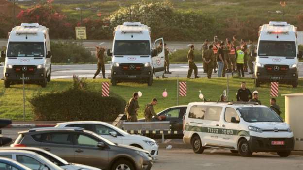 हमासले रिहा गर्‍यो २४ जना बन्धक