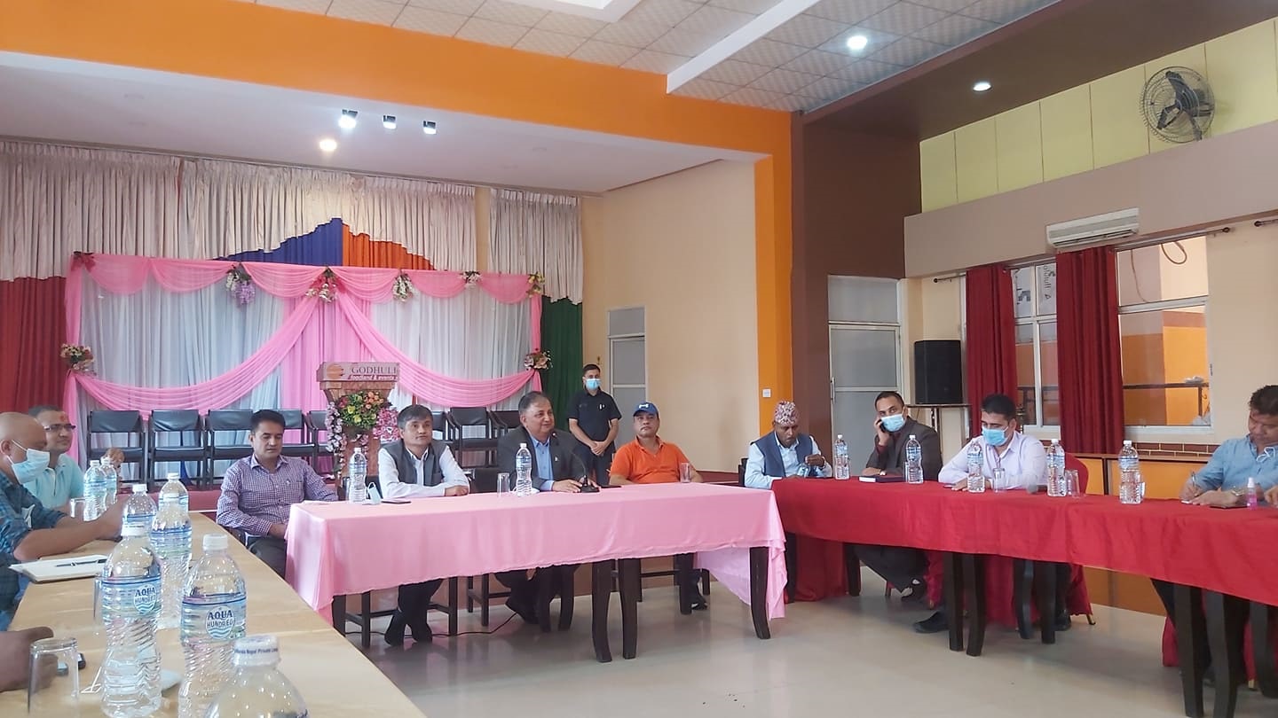 परिस्थिति आए आगामी महाधिवेशनमा अध्यक्षमा 'डिजर्ब' गर्छु : ईश्वर पोखरेल