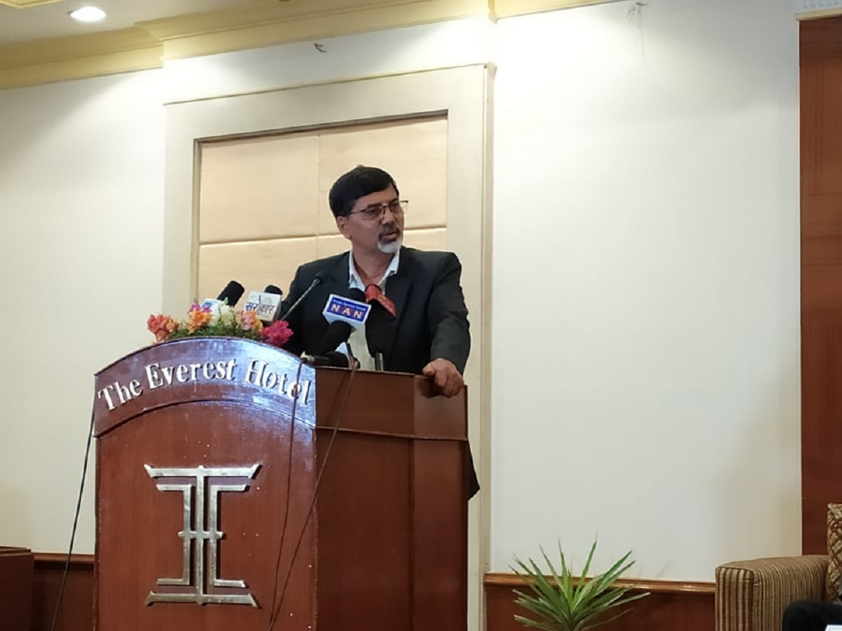 हामी स्रोतसाधनले सम्पन्न गरिब हौँ : अर्थमन्त्री शर्मा