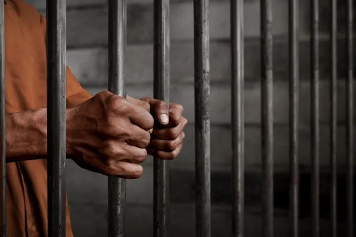 अमेरिकी पत्रकार डेनी फेनस्टरलाई म्यानमारमा ११ वर्षको जेल सजाय